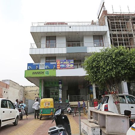 Oyo 8910 Celeste Inn Greater Noida Ngoại thất bức ảnh