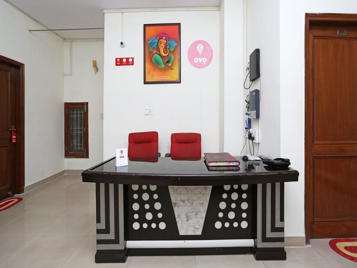 Oyo 8910 Celeste Inn Greater Noida Ngoại thất bức ảnh