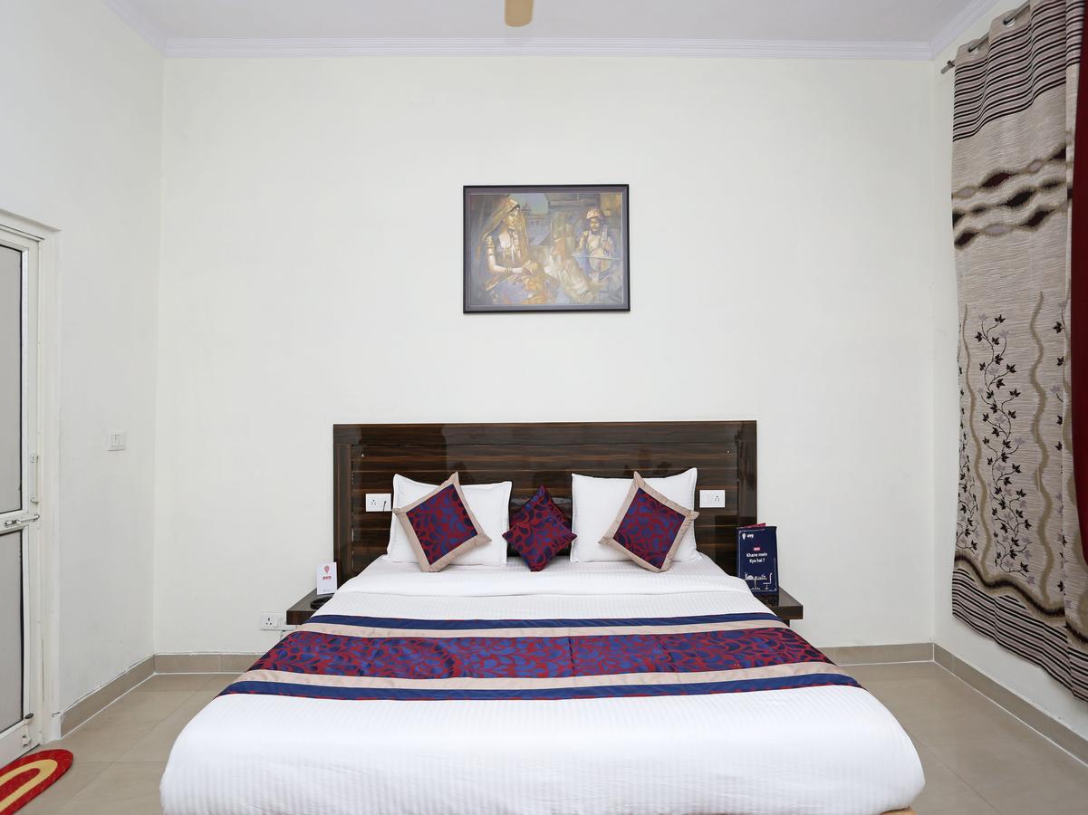 Oyo 8910 Celeste Inn Greater Noida Ngoại thất bức ảnh