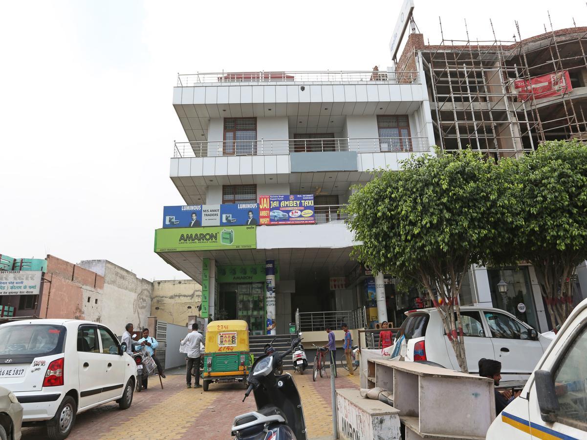 Oyo 8910 Celeste Inn Greater Noida Ngoại thất bức ảnh
